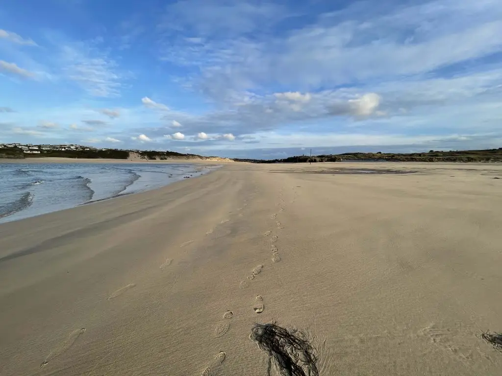 Huge secluded sandy beach